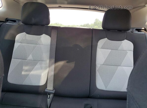 KL77LFE24RC107886 2024 CHEVROLET TRAX Black Widok tylnych siedzeń