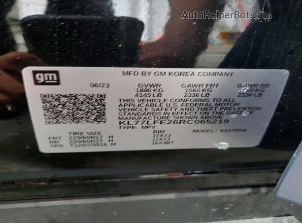 KL77LFE26RC065219 2024 CHEVROLET TRAX Black Շարժիչի բաժամունքի տեսք