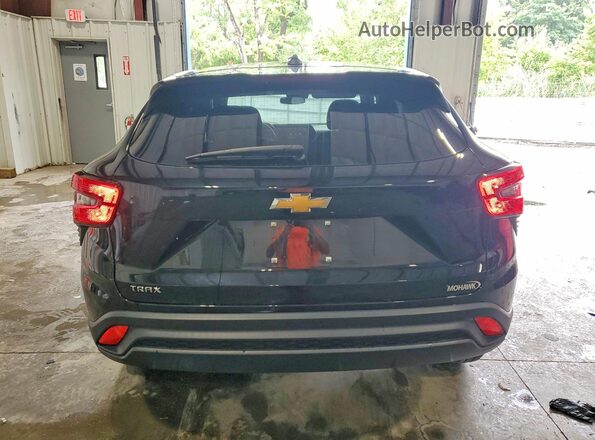 KL77LFE26RC065219 2024 CHEVROLET TRAX Black Հետևի տեսք