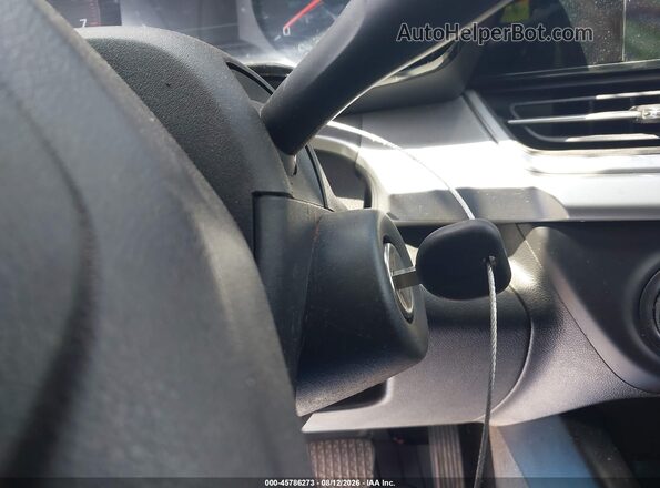 KL77LFE28RC013994 2024 CHEVROLET TRAX White Widok deski rozdzielczej