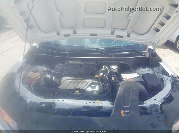 KL77LFE28RC013994 2024 CHEVROLET TRAX White Widok z tyłu