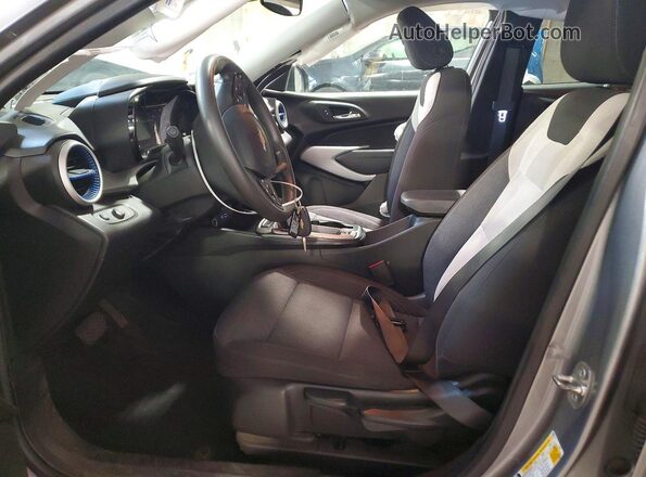 KL77LFE28RC088016 2024 CHEVROLET TRAX Серый Вид салона спереди