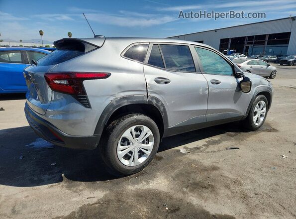 KL77LFEP0TC092015 2026 CHEVROLET TRAX Серый Задняя правая четверть