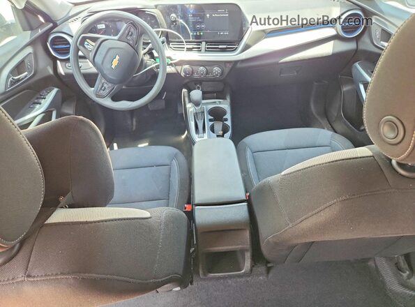 KL77LFEP3TC067044 2026 CHEVROLET TRAX Gray Առջևի վահանակի տեսք