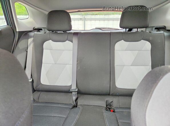 KL77LFEP4SC168544 2025 CHEVROLET TRAX Gray Vista de los asientos traseros
