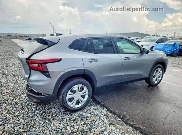 KL77LFEP5TC127096 2026 CHEVROLET TRAX Silver Задня права чверть