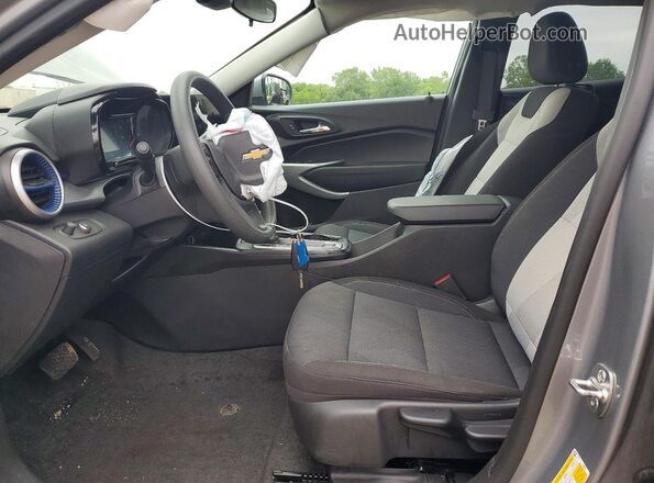 KL77LFEP6TC027301 2026 CHEVROLET TRAX Gray Vista interior delantera