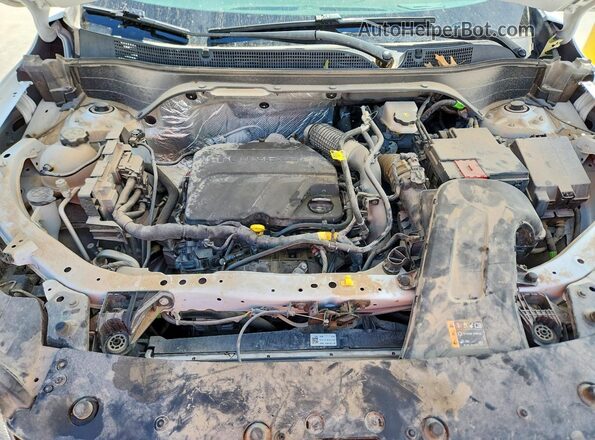 KL77LFEP7SC019707 2025 CHEVROLET TRAX White Вид підкапотного простору