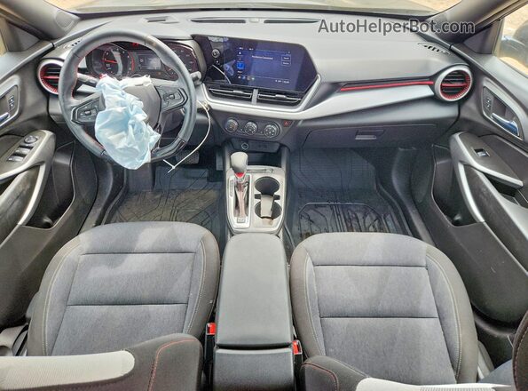 KL77LGE21RC055753 2024 CHEVROLET TRAX Black წინა პანელის ხედი