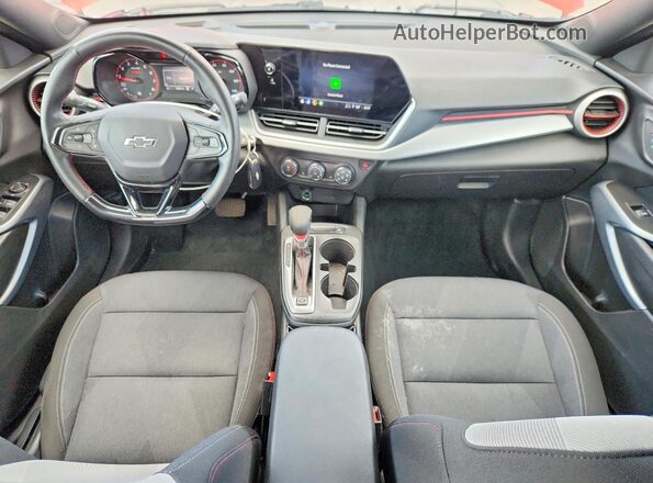 KL77LGE21RC192028 2024 CHEVROLET TRAX Оранжевый Вид панели приборов