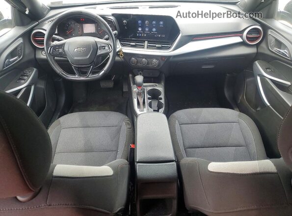 KL77LGE23RC136513 2024 CHEVROLET TRAX Black Առջևի վահանակի տեսք