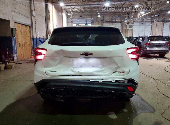 KL77LGE23RC232173 2024 CHEVROLET TRAX White Rear view