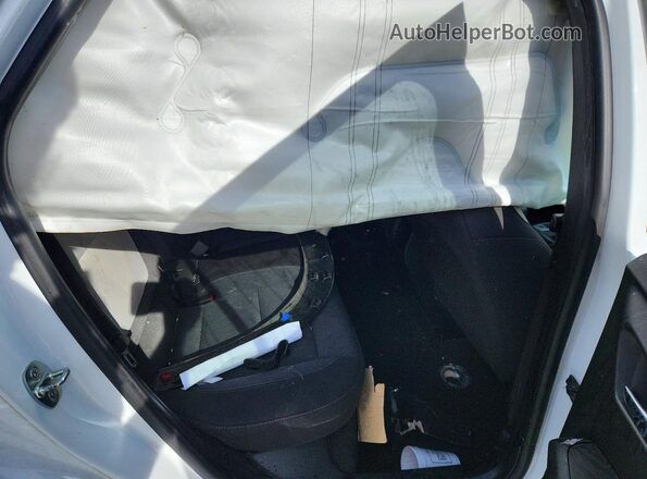 KL77LGE26RC065517 2024 CHEVROLET TRAX White Widok tylnych siedzeń