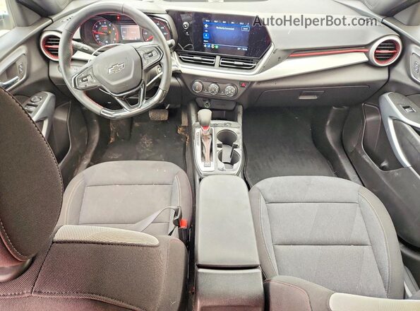 KL77LGE29RC179446 2024 CHEVROLET TRAX White Widok deski rozdzielczej