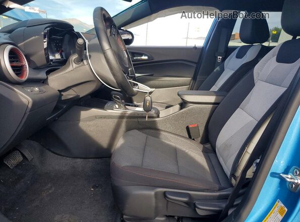 KL77LGEP0TC026537 2026 CHEVROLET TRAX Blue Սալոնի դիմացի տեսք