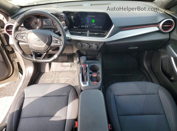 KL77LGEP2TC105630 2026 CHEVROLET TRAX Tan წინა პანელის ხედი