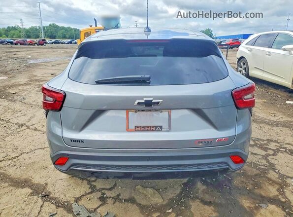KL77LGEP4TC012284 2026 CHEVROLET TRAX Silver Vista trasera