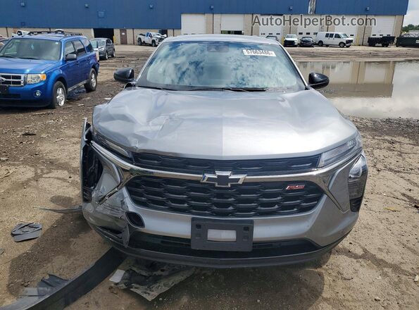 KL77LGEP4TC012284 2026 CHEVROLET TRAX Silver Vista frontal