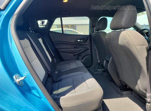 KL77LGEP7SC105248 2025 CHEVROLET TRAX Синий Вид задней части салона