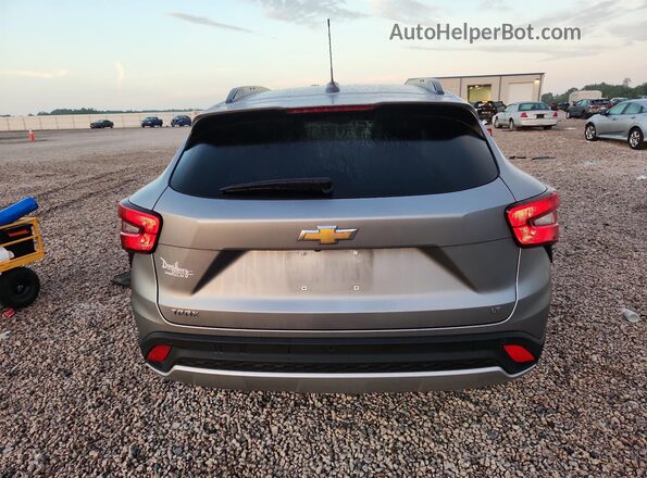 KL77LHE20RC172102 2024 CHEVROLET TRAX Gray Widok z tyłu