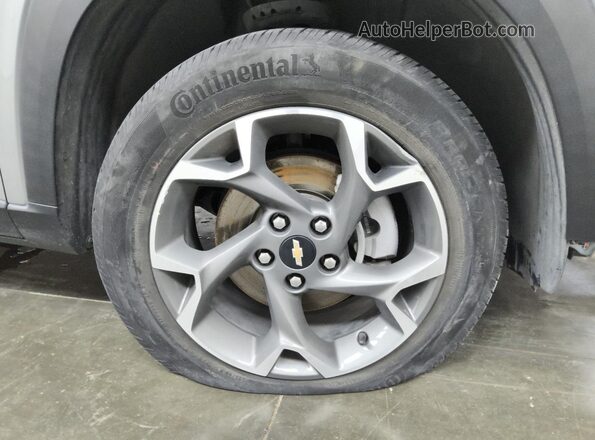 KL77LHE21RC077905 2024 CHEVROLET TRAX Silver 