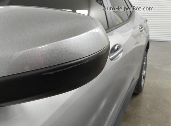KL77LHE21RC077905 2024 CHEVROLET TRAX Silver 