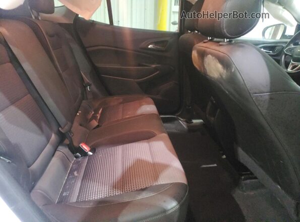 KL77LHE21RC102060 2024 CHEVROLET TRAX Белый Вид задних сидений