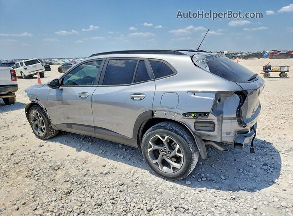 KL77LHE22RC144849 2024 CHEVROLET TRAX Silver Հետևի ձախ
