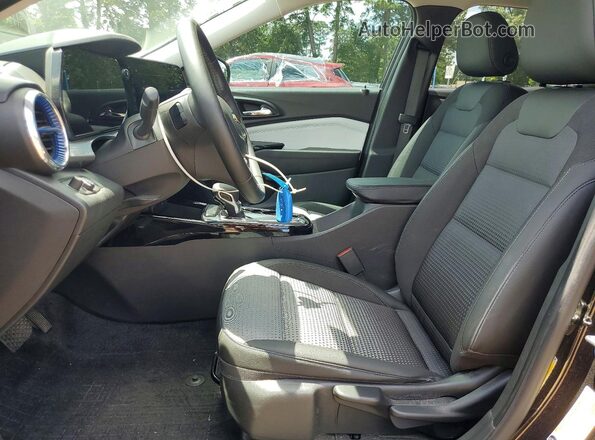 KL77LHE23RC174331 2024 CHEVROLET TRAX Black Front interior view