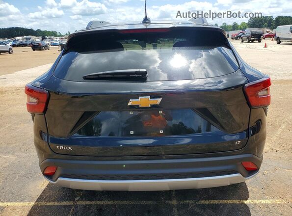 KL77LHE23RC174331 2024 CHEVROLET TRAX Black Rear view