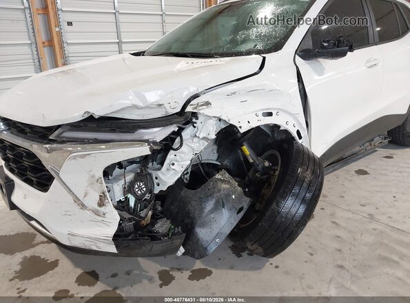 KL77LHE26RC176073 2024 CHEVROLET TRAX Белый Вид спереди