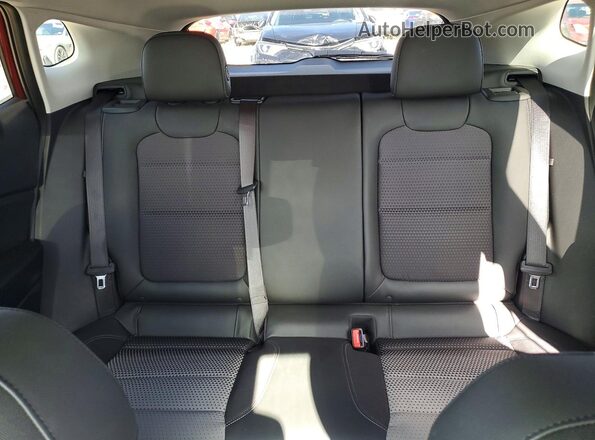 KL77LHE26RC212179 2024 CHEVROLET TRAX Red უკანა სავარძლების ხედი