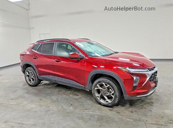 KL77LHE28RC094457 2024 CHEVROLET TRAX Red Przód prawy