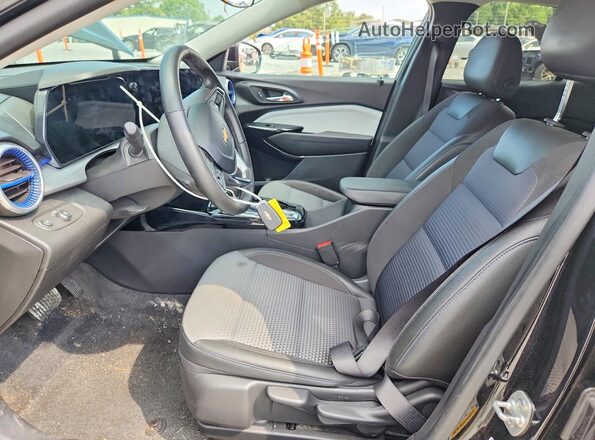 KL77LHE2XRC236436 2024 CHEVROLET TRAX Black Vista interior delantera
