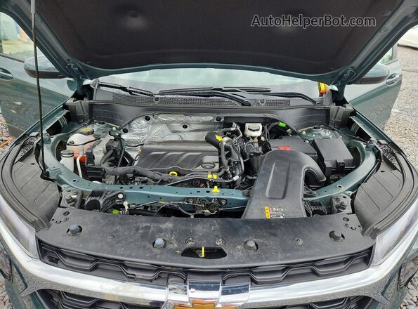KL77LHEP0SC318113 2025 CHEVROLET TRAX Teal Widok komory silnika