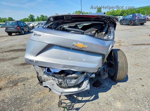 KL77LHEP0TC018380 2026 CHEVROLET TRAX Silver Вид ззаду