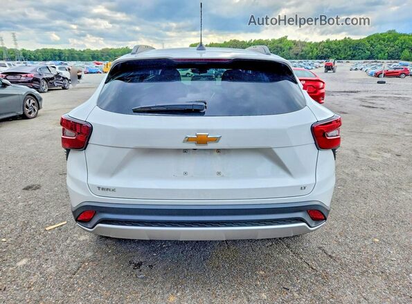 KL77LHEP0TC064369 2026 CHEVROLET TRAX White უკანა ხედი