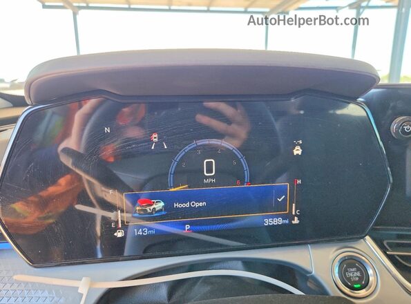 KL77LHEP0TC094245 2026 CHEVROLET TRAX Серебряный Вид щитка приборов
