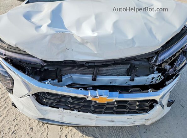 KL77LHEP1SC045036 2025 CHEVROLET TRAX White ძრავის განყოფილების ხედი