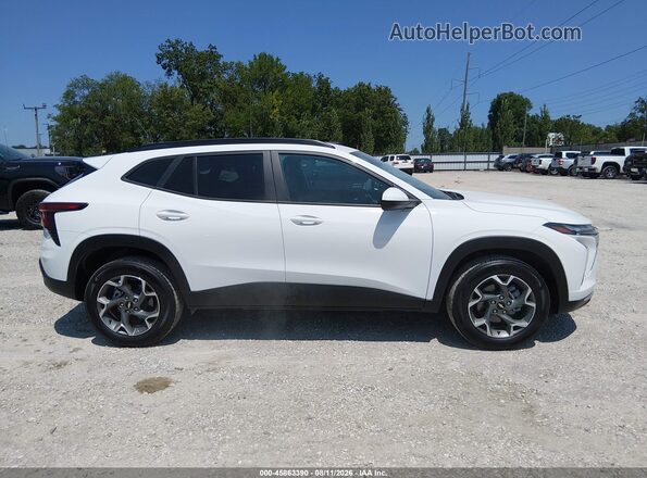 KL77LHEP1SC161854 2025 CHEVROLET TRAX White Rear interior view