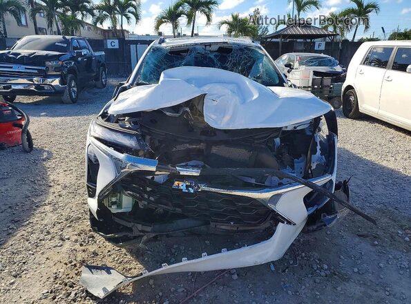 KL77LHEP1SC193168 2025 CHEVROLET TRAX White Vista frontal