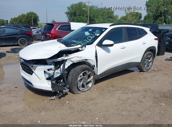 KL77LHEP1SC206517 2025 CHEVROLET TRAX White წინა მარცხენა ხედი სამი მეოთხედიდან