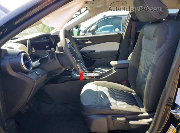 KL77LHEP1TC136230 2026 CHEVROLET TRAX Черный Вид салона спереди