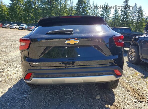 KL77LHEP1TC136230 2026 CHEVROLET TRAX Черный Вид сзади