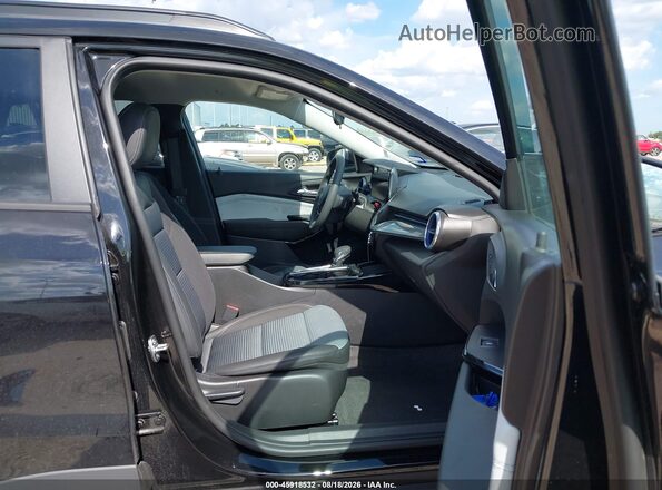 KL77LHEP2TC050022 2026 CHEVROLET TRAX Black Вид салону спереду