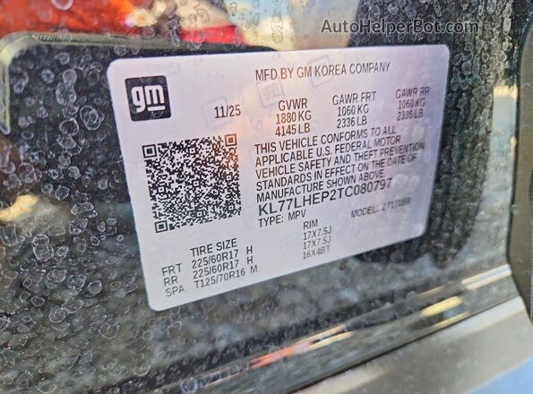 KL77LHEP2TC080797 2026 CHEVROLET TRAX Black Vista de la etiqueta del VIN
