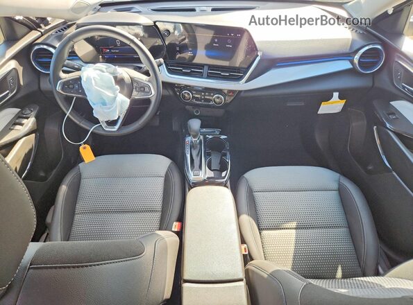 KL77LHEP2TC080797 2026 CHEVROLET TRAX Black Vista del salpicadero
