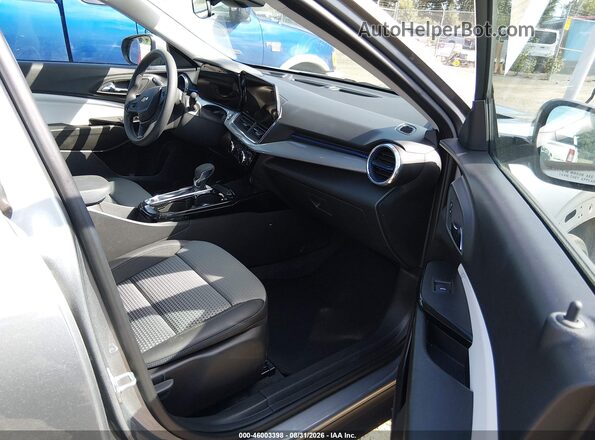 KL77LHEP2TC130789 2026 CHEVROLET TRAX Gray Սալոնի դիմացի տեսք