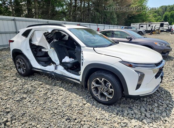 KL77LHEP3SC094464 2025 CHEVROLET TRAX White Delantero derecho