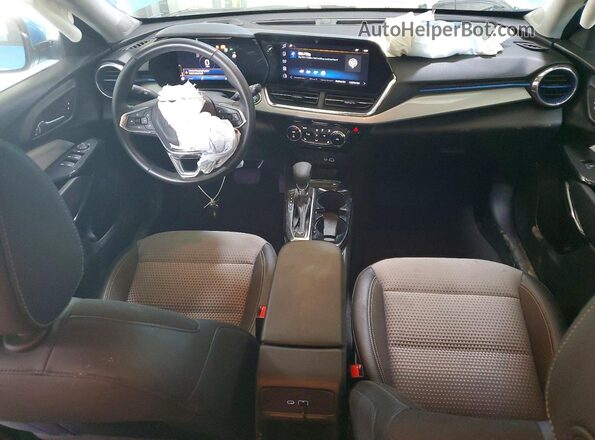 KL77LHEP3SC116236 2025 CHEVROLET TRAX Blue წინა პანელის ხედი